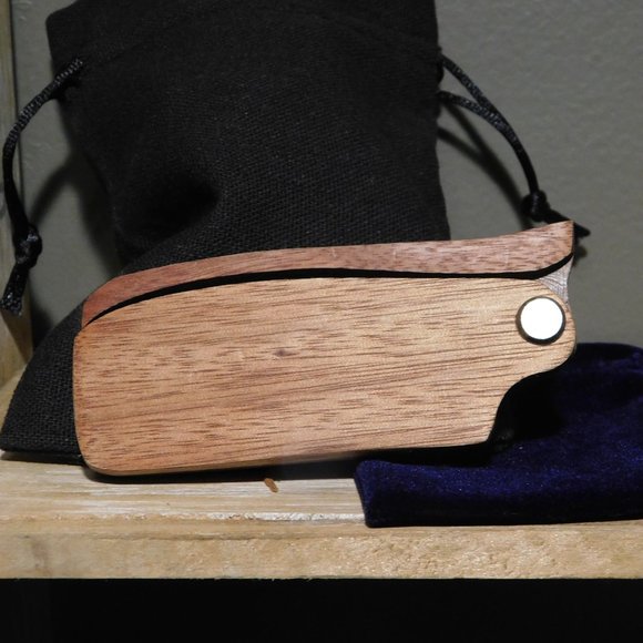 Folding Comb - Picture 3 of 7